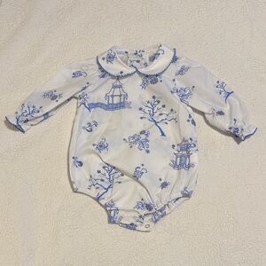 EUC TBBC Blue and White Chinoiserie Baby Onsie Size 6-12 months